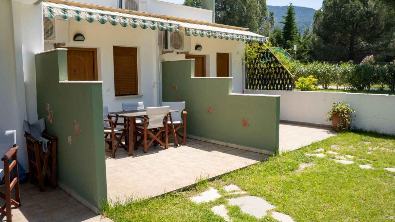 Alexandros Hotel Apartments Vourvourou Exterior foto