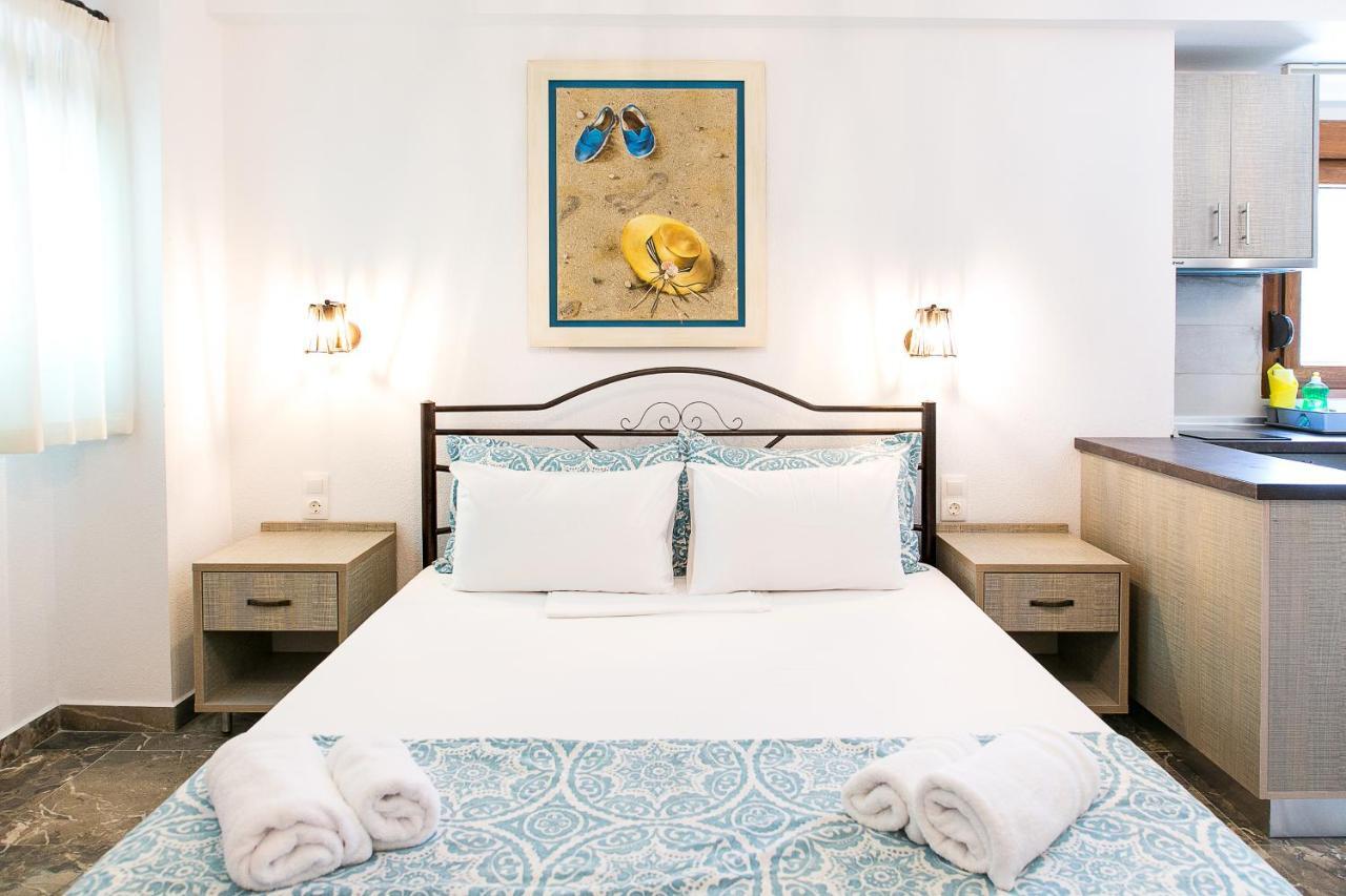 Alexandros Hotel Apartments Vourvourou Exterior foto