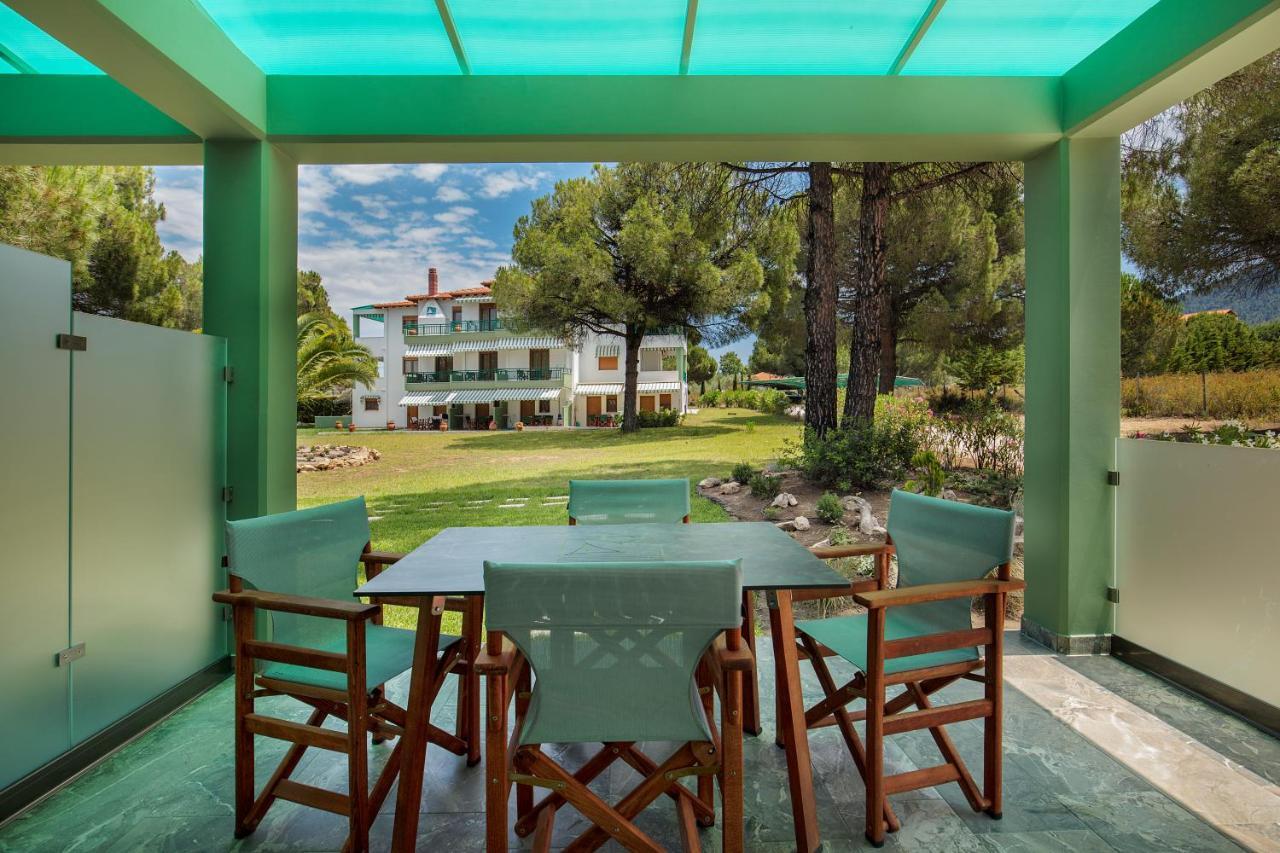 Alexandros Hotel Apartments Vourvourou Exterior foto